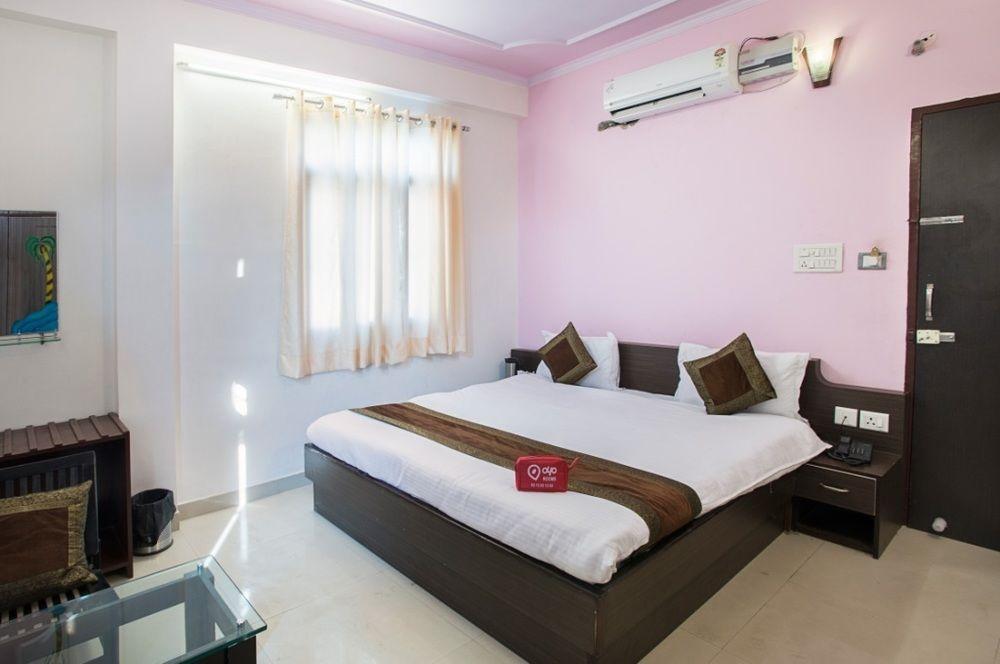 Citrus Hotel Bhiwadi ภายนอก รูปภาพ